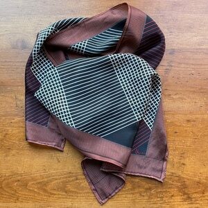 Vera Vintage 100% Silk Geometric Pattered Scarf